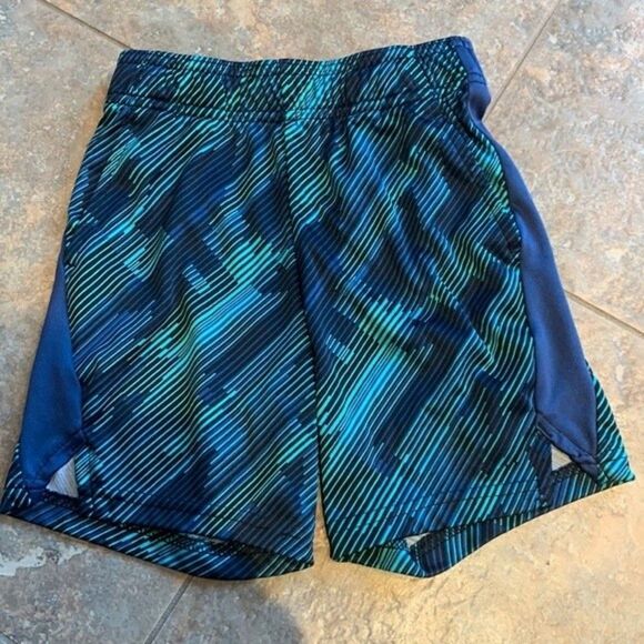 All in Motion Boys Shorts - Picture 1 of 2